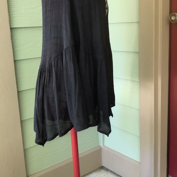 THML Black XS Embroidered V-Neck Sleeveless top - Picture 6 of 13